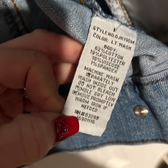 Distressed Cavalini soft denim distressed jacket - Picture 5 of 8